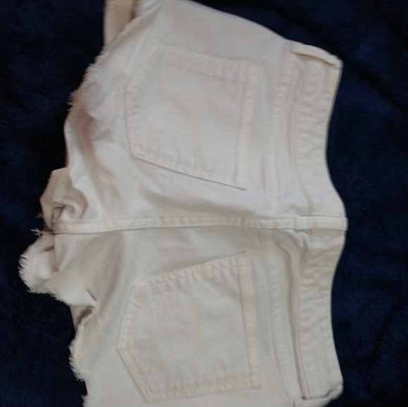 GAP Pants - Gap 1969 White Cut-offs size 29